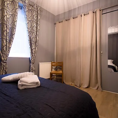 Hypercentre - Super En Rdc, Intendance Luxury Host *
