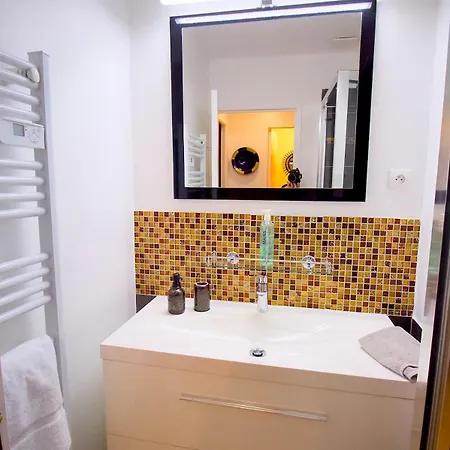 Apartment Hypercentre - Super En Rdc, Intendance Luxury Host *